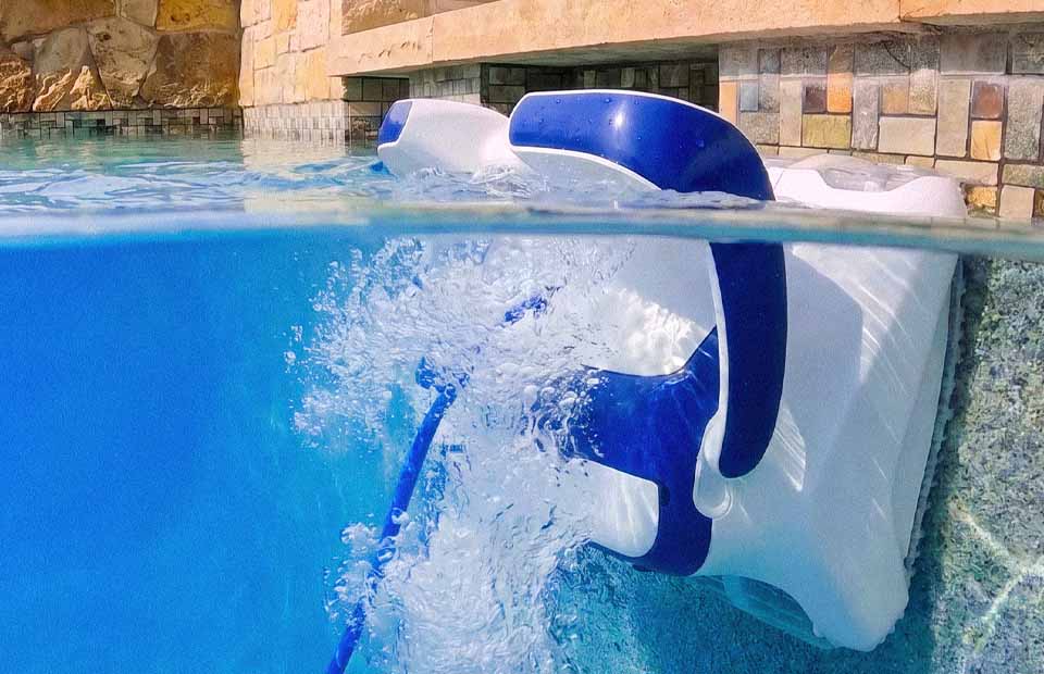 Dolphin Sigma Waterline Cleaning