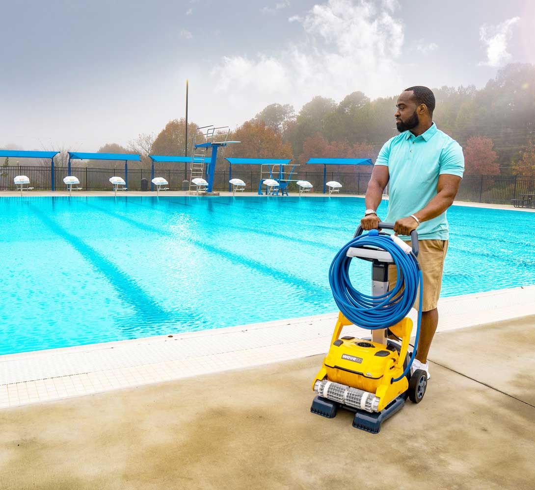 Wheeling the Dolphin Wave 100 to a competition pool on its caddy